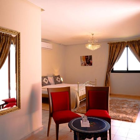 Tiguemine Sarah Hotel Douar Akkara Luaran gambar