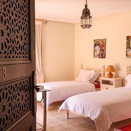 Tiguemine Sarah Hotel Douar Akkara Luaran gambar