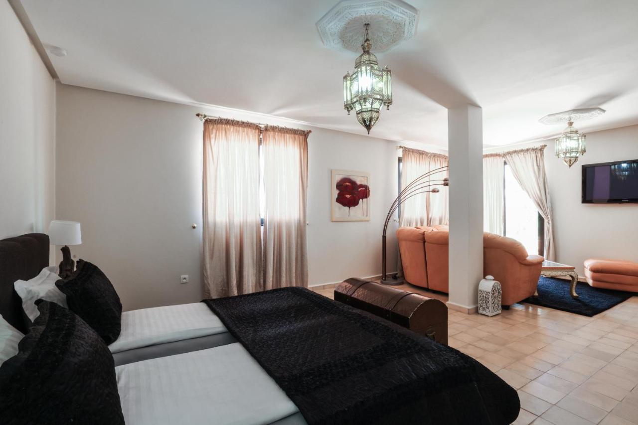 Tiguemine Sarah Hotel Douar Akkara Luaran gambar