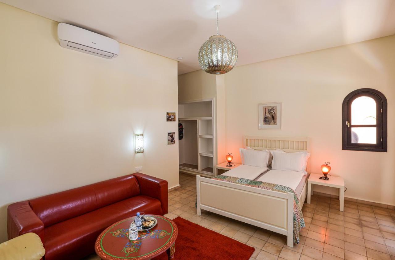 Tiguemine Sarah Hotel Douar Akkara Luaran gambar