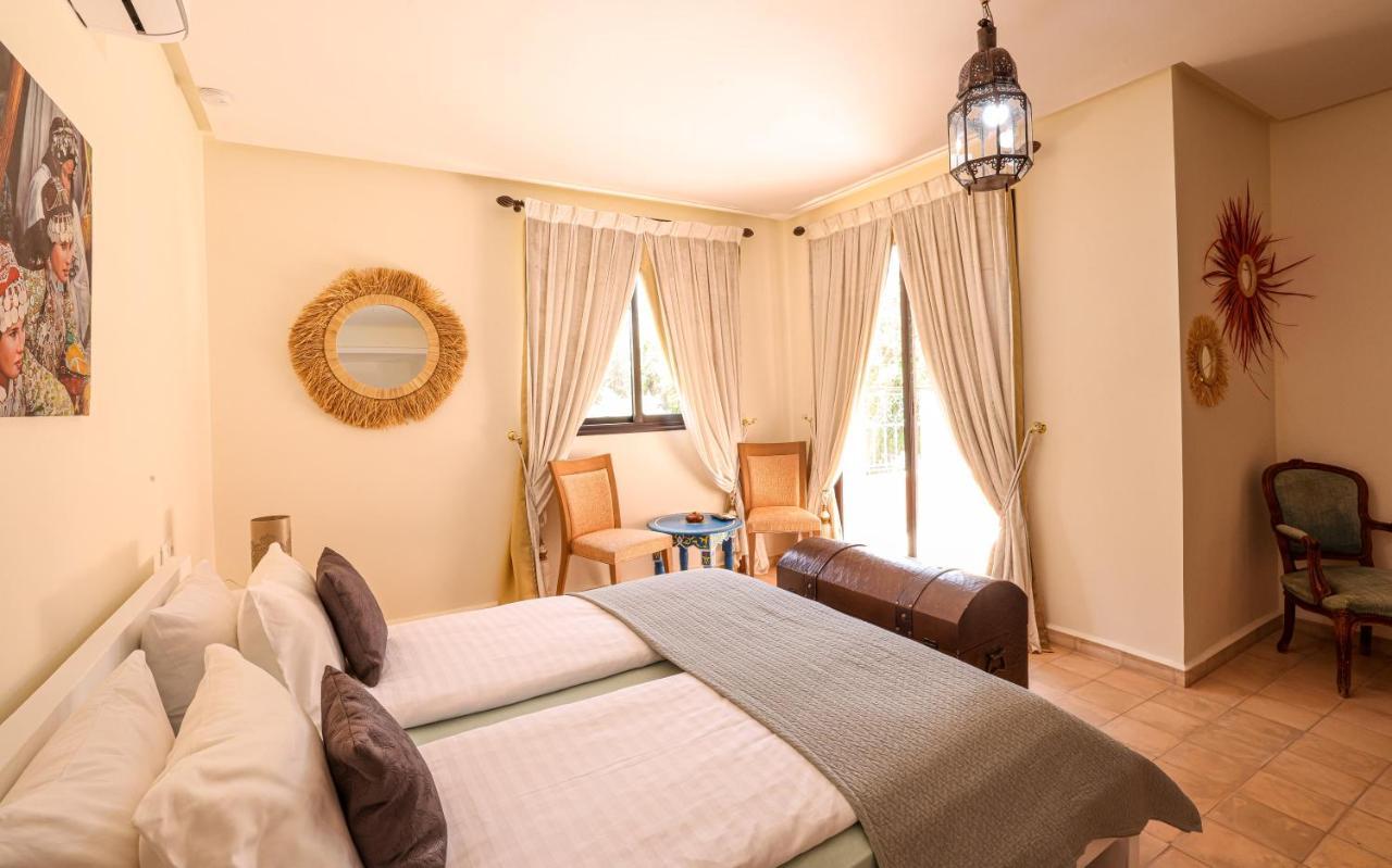 Tiguemine Sarah Hotel Douar Akkara Luaran gambar