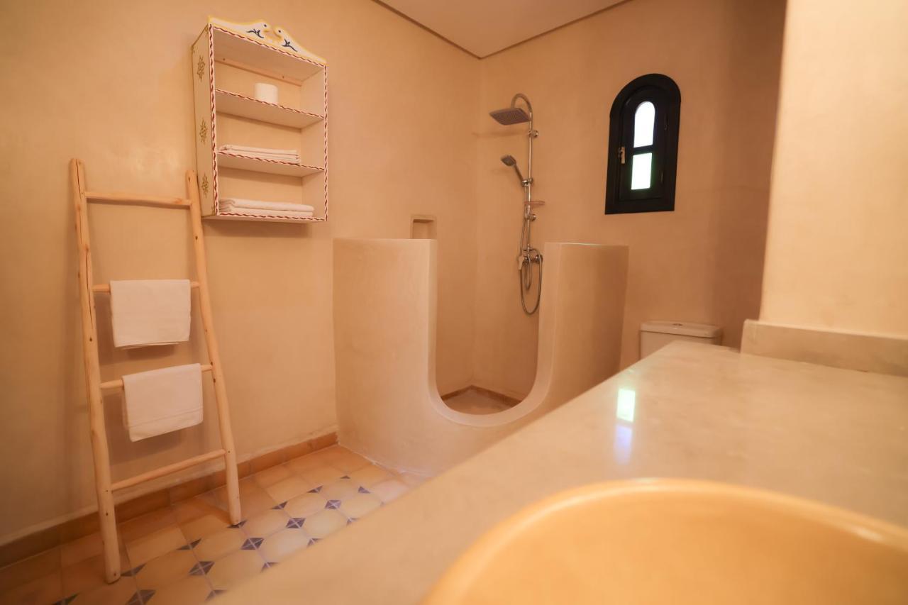 Tiguemine Sarah Hotel Douar Akkara Luaran gambar