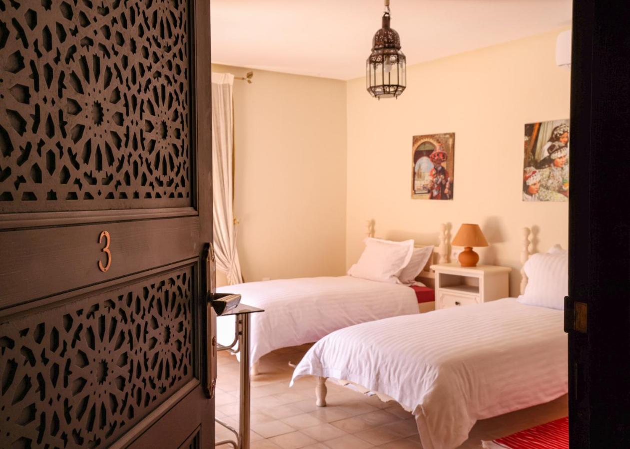 Tiguemine Sarah Hotel Douar Akkara Luaran gambar